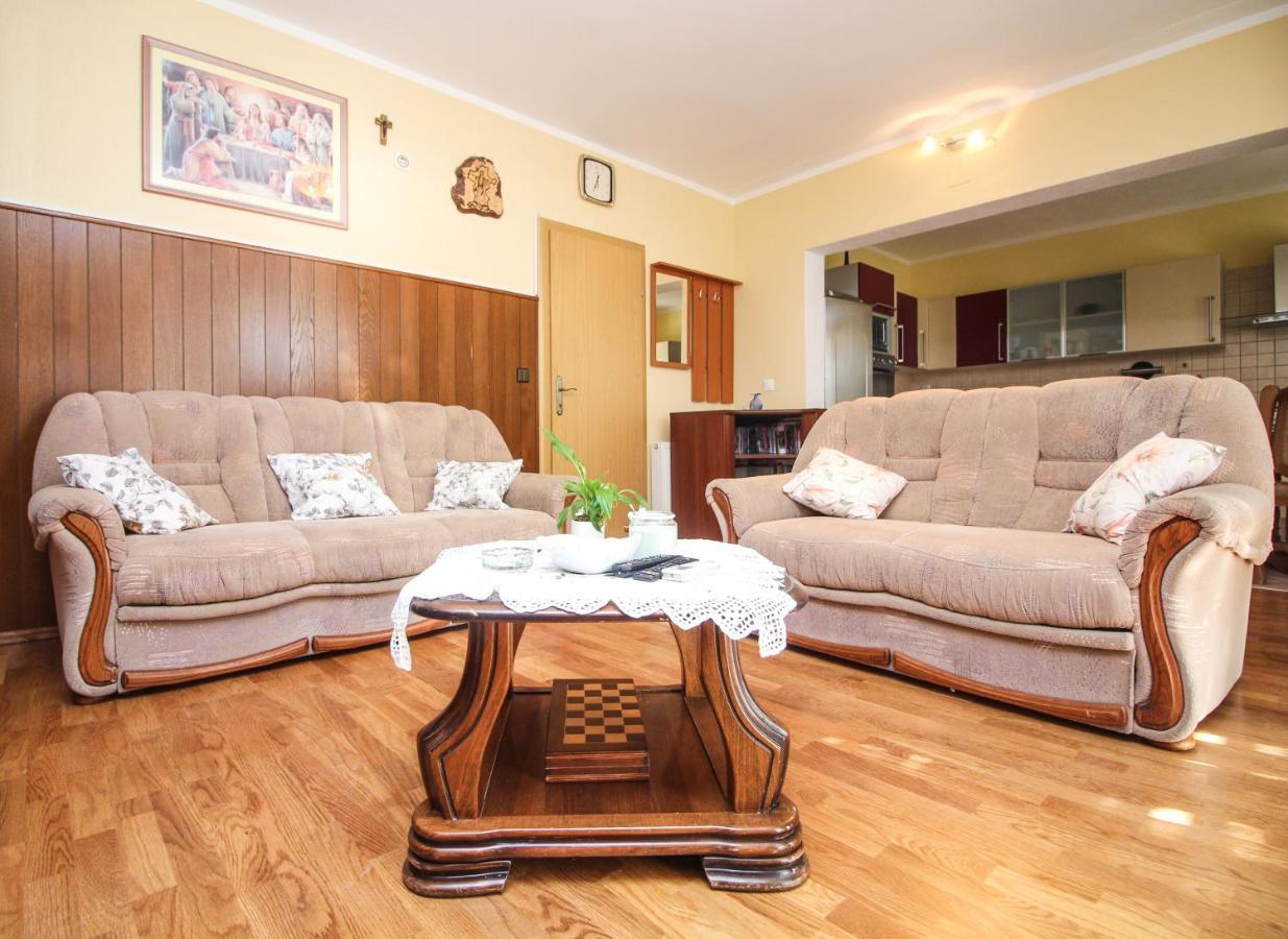 Goles Apartments-First Row To The Sea Rogoznica  Extérieur photo
